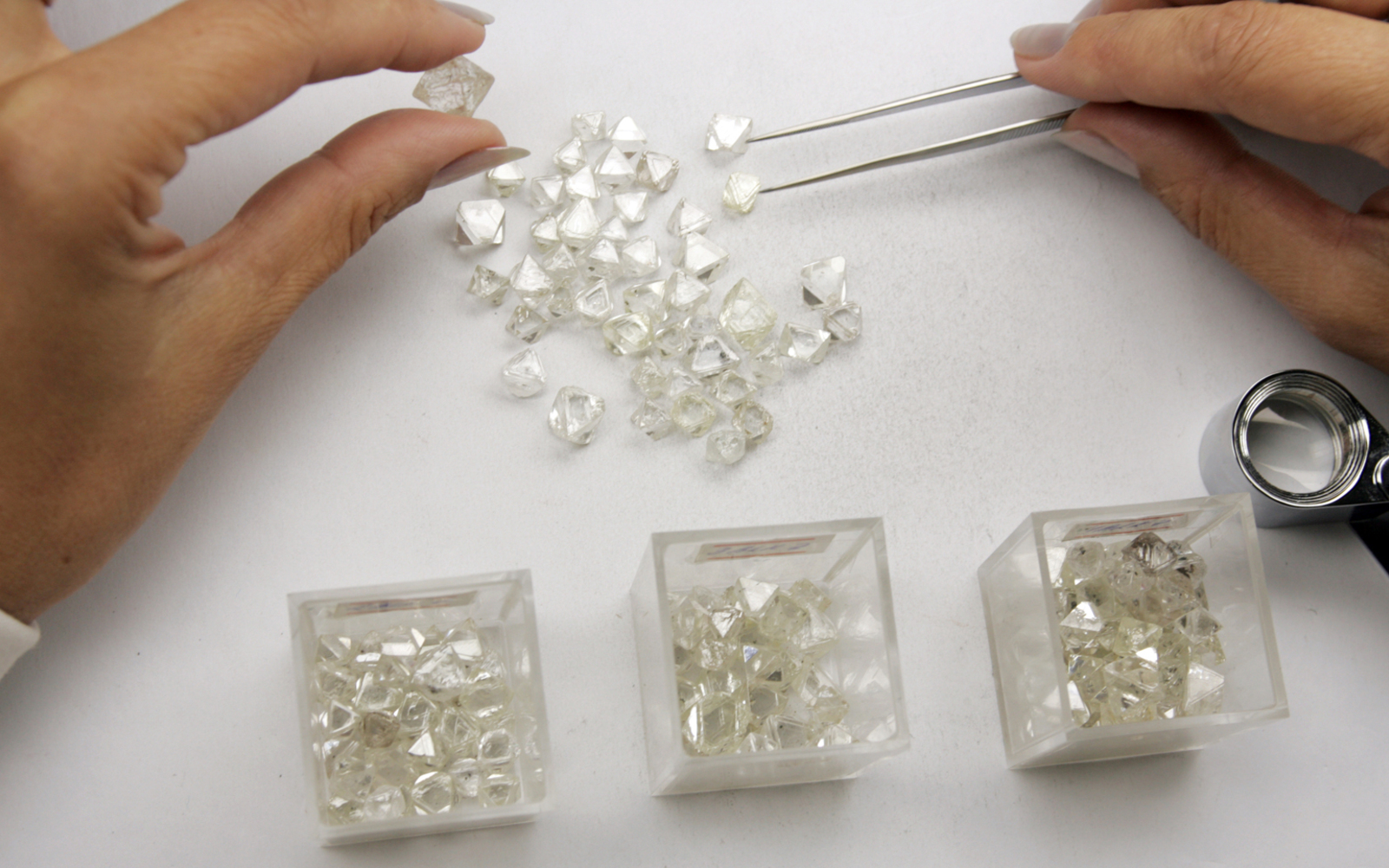 With relaxed taxation and simplified procedures, the direct diamond trade between Russia and India would significantly increase, industry experts believe. Source: press-photo
